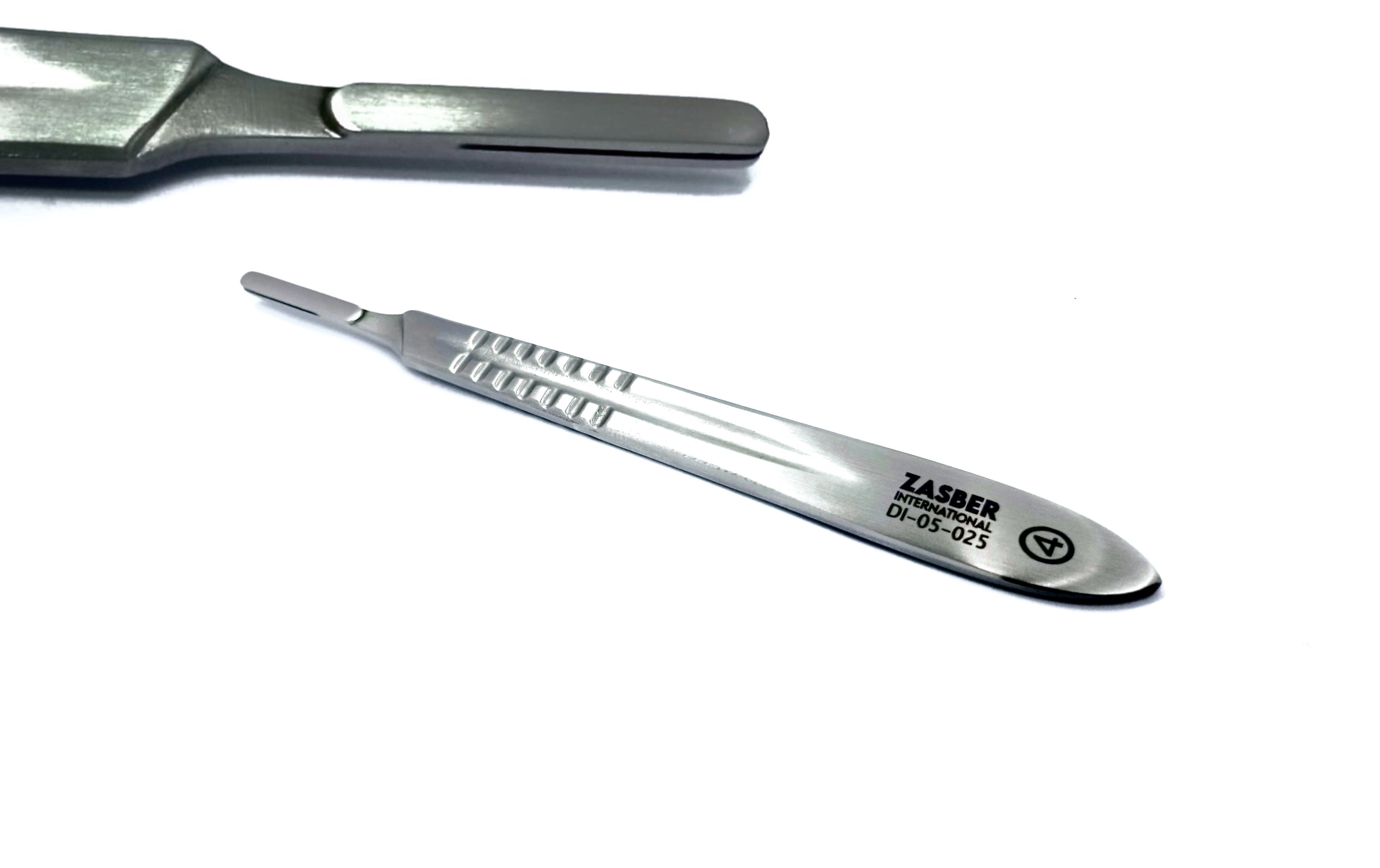 Scalpel Handle #4